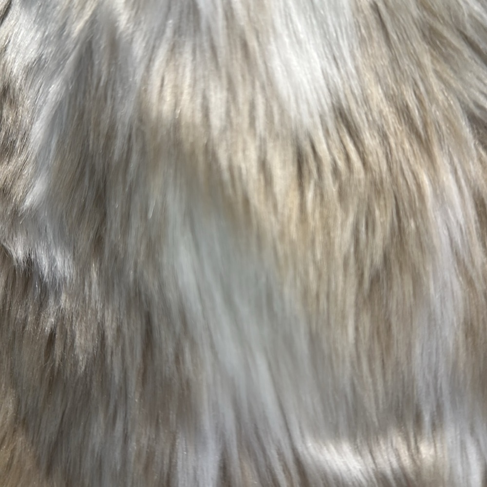 Tan and white faux fur vest - Picture 2 of 2